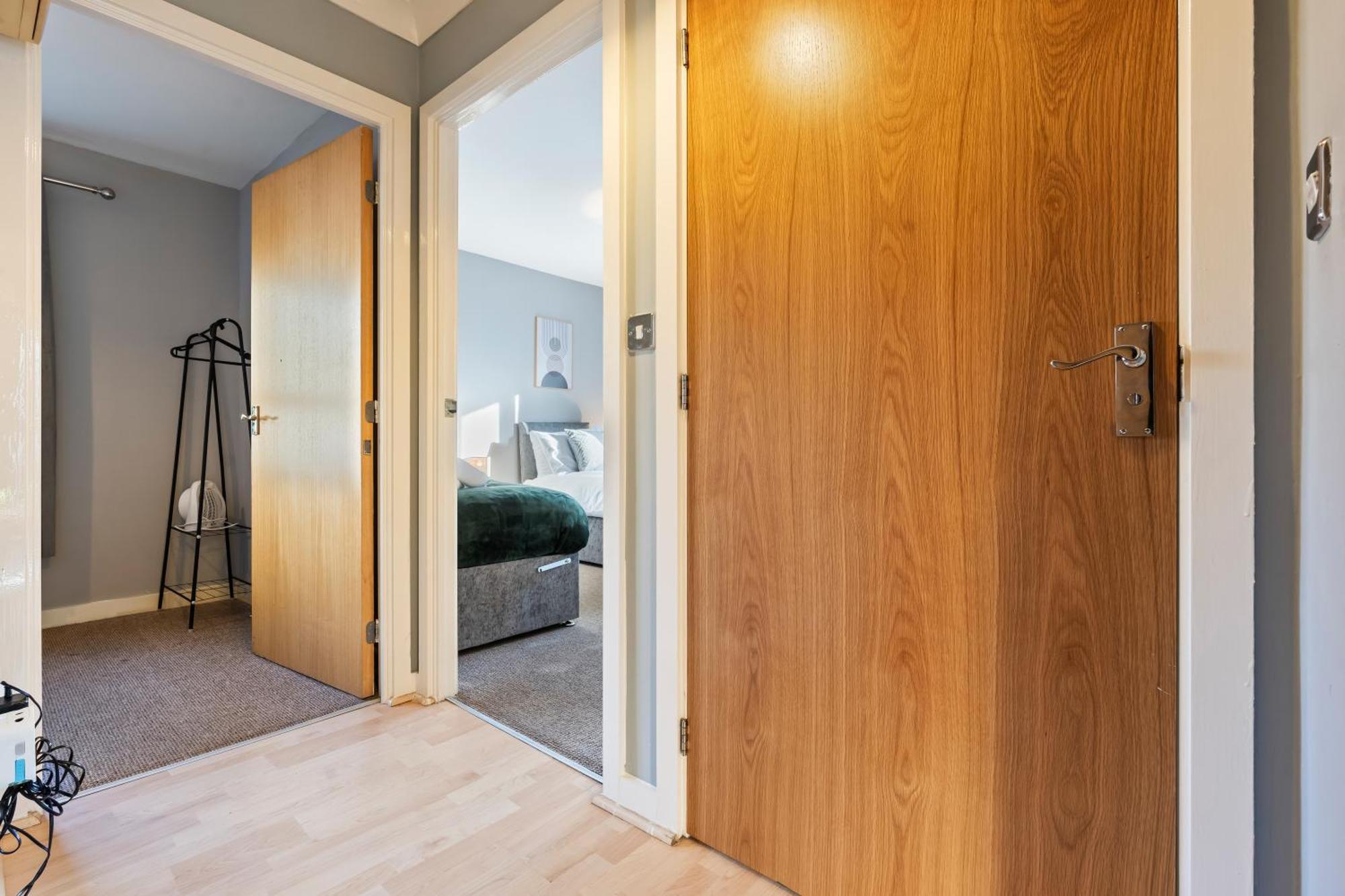 Julie's 2 Bed Wilson St Bristol